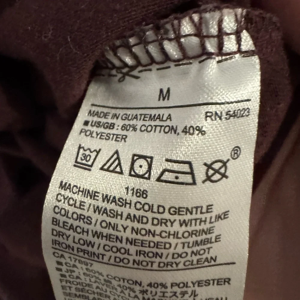 Banana Republic Maroon Shark Graphic Tee. Size Medium.